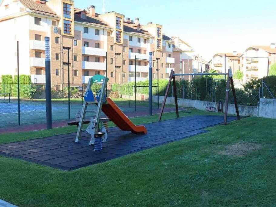 哈卡Precioso Atico Con Bonitas Vistas A La Pena Oroel公寓 外观 照片